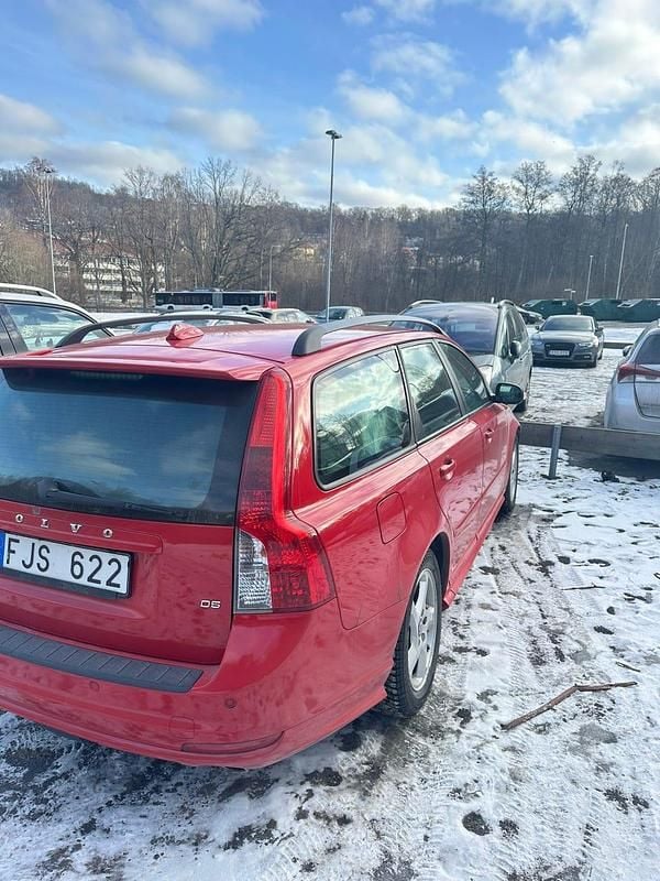 Begagnad Volvo V50 180 HK (132 kW) 2009 Röd Kombi