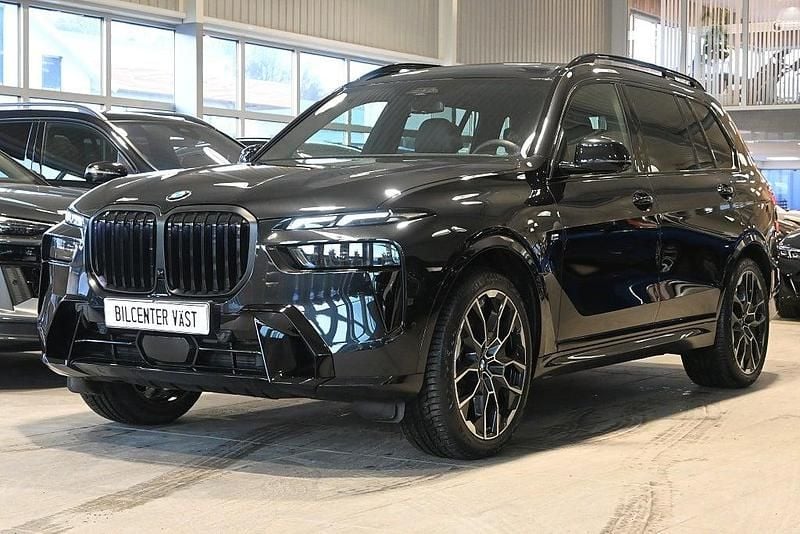 Begagnad BMW X7 Shadowline 340 HK (250 kW) 2025 Svart SUV