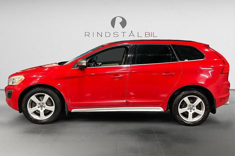 Begagnad Volvo XC60 R-Design 163 HK (119 kW) 2012 Röd SUV