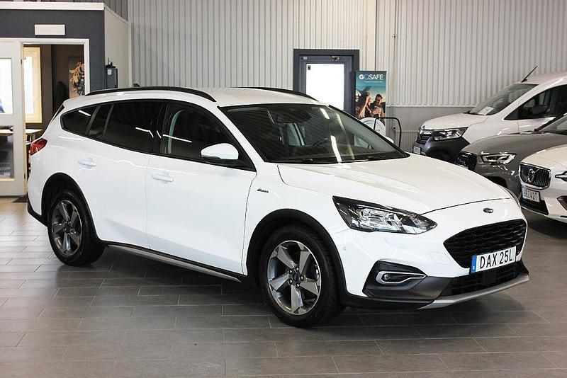Begagnad Ford Focus Active 2020 Vit Kombi