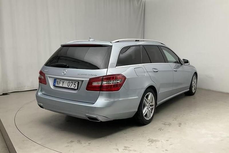 Begagnad Mercedes E300 231 HK (169 kW) 2013 Silver Kombi