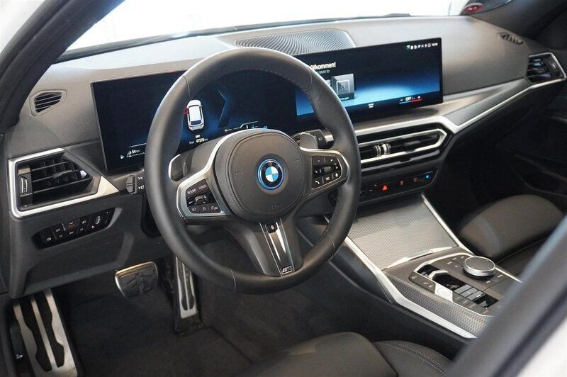 Begagnad BMW 330e M Sport 292 HK (214 kW) 2022 Okänd Kombi