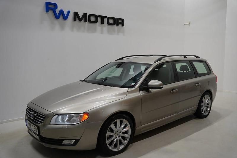 Begagnad Volvo V70 Kinetic 116 HK (85 kW) 2013 Brun Kombi