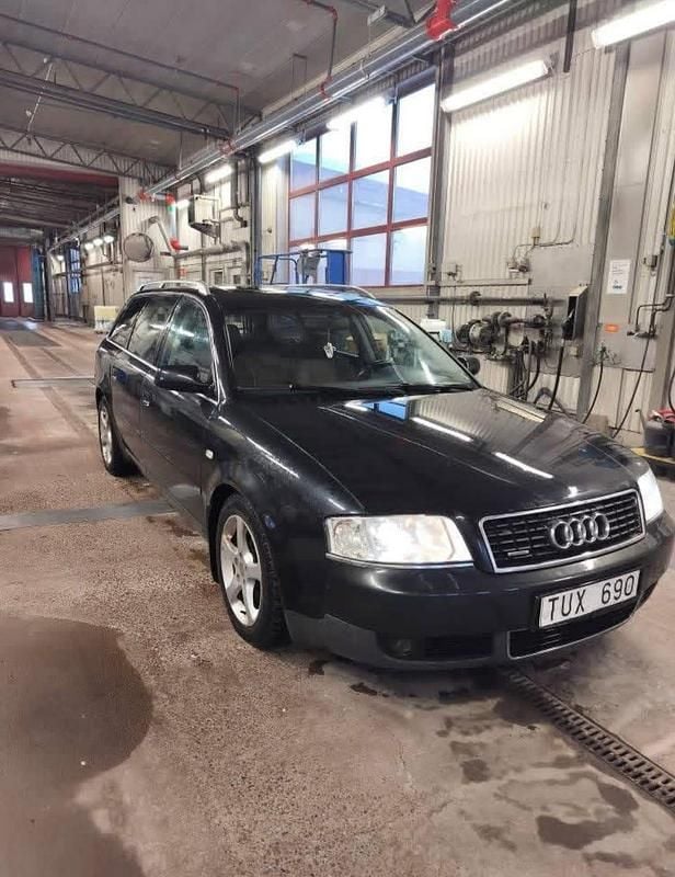 Begagnad Audi A6 170 HK (125 kW) 2003 Kombi