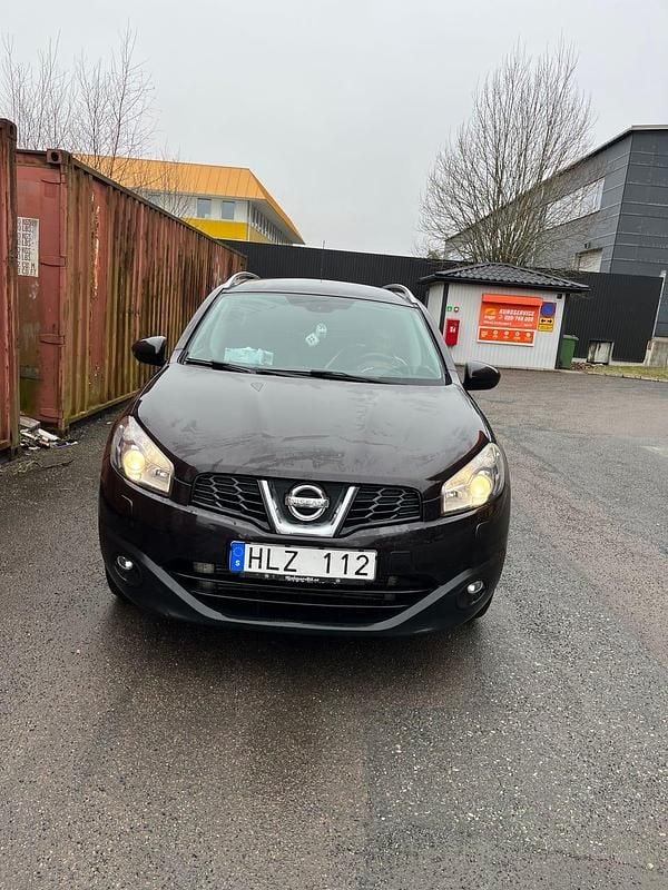 Begagnad Nissan Qashqai +2 150 HK (110 kW) 2011 SUV