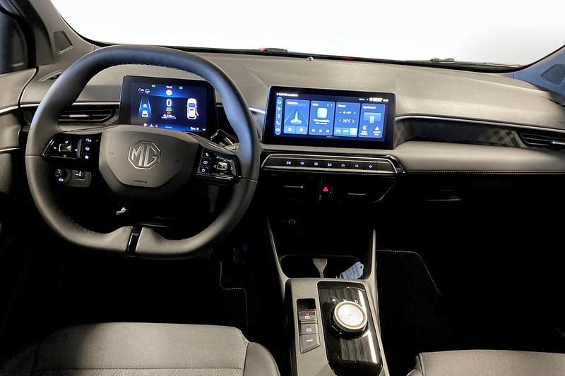 Begagnad MG MG3 Luxury 196 HK (144 kW) 2024 Grå Halvkombi