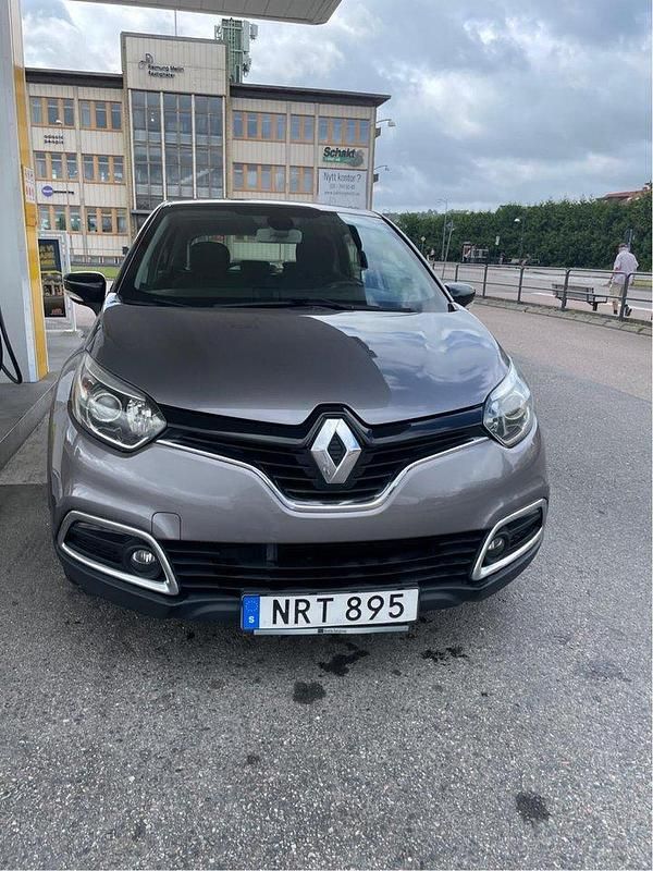 Begagnad 2015 Renault Captur SUV | 110 000 kr (Lite dyr) - Bild 1/4
