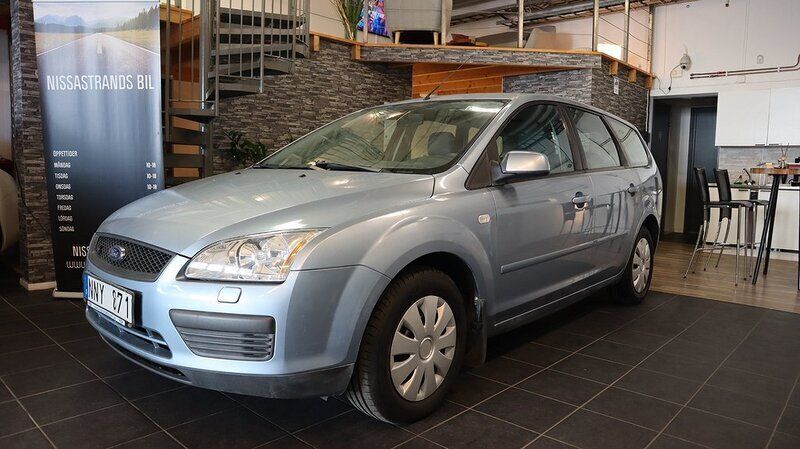 Blå Begagnad 2007 Ford Focus Kombi | 33 900 kr (Marknadspris) - Bild 1/4