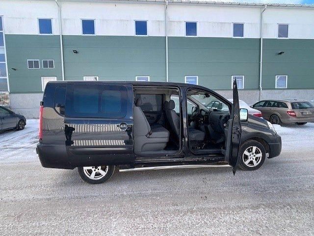 Begagnad Peugeot Expert 163 HK (119 kW) 2014 Svart Van