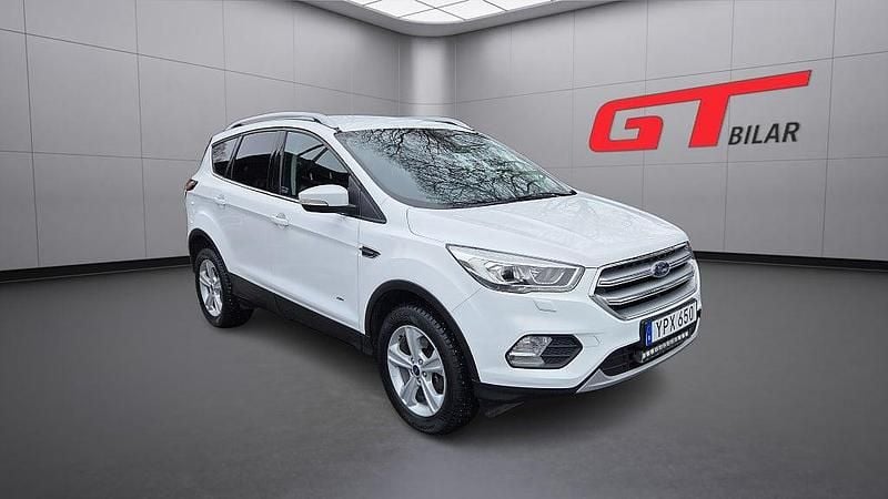 Begagnad Ford Kuga Titanium 182 HK (133 kW) 2017 Vit SUV
