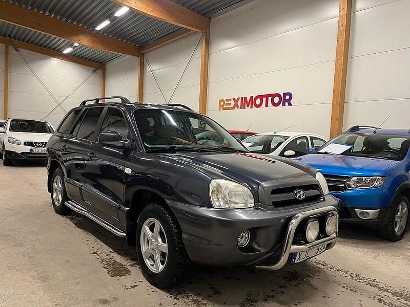 Blå Begagnad 2005 Hyundai Santa Fe SUV | 29 900 kr (Superpris) - Bild 1/4