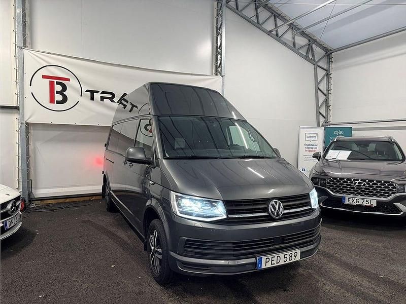 Begagnad VW T6 150 HK (110 kW) 2018 Grå Van