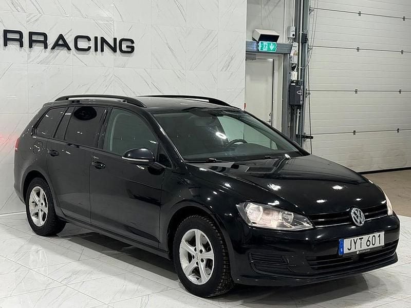 Begagnad VW Golf VII 110 HK (80 kW) 2015 Svart Kombi