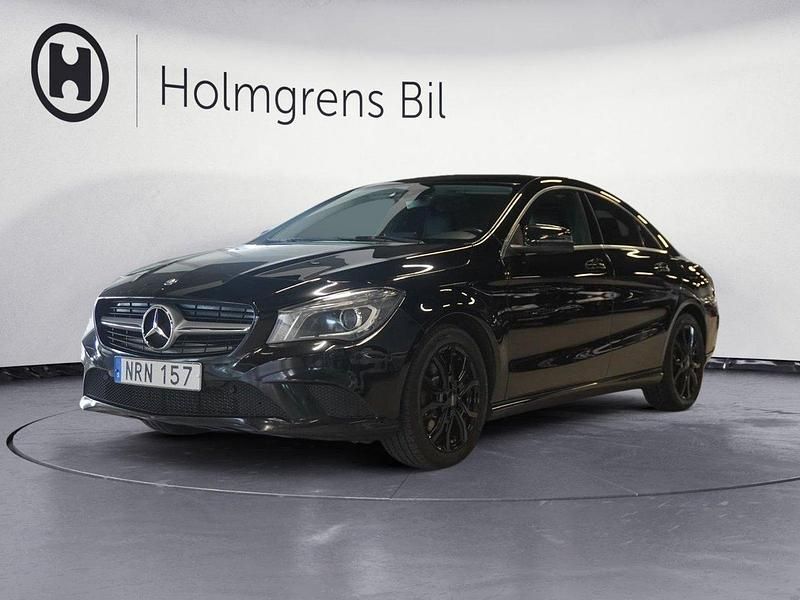 Svart Begagnad 2014 Mercedes CLA250 Sedan | 199 800 kr (Dyr) - Bild 1/4