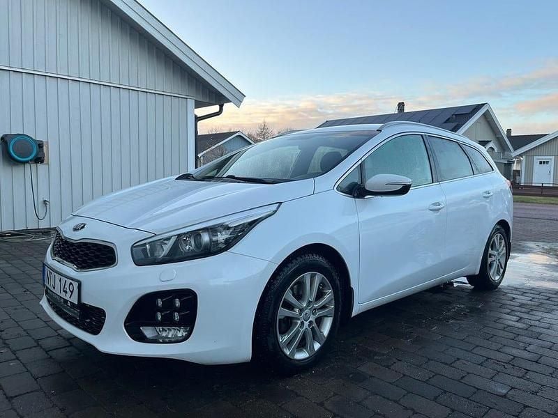Begagnad 2016 Kia Ceed Sportswagon GT-Line Kombi | 77 500 kr (Superpris) - Bild 1/4