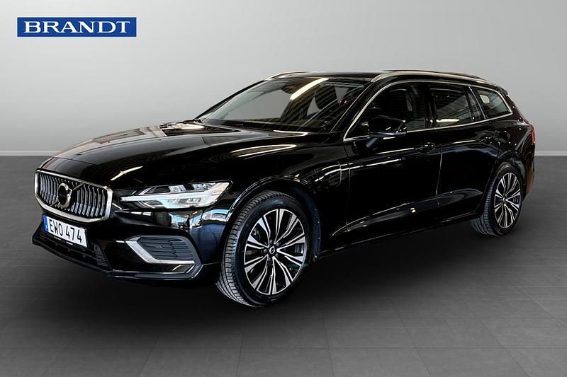 Begagnad Volvo V60 252 HK (185 kW) 2023 Svart Kombi