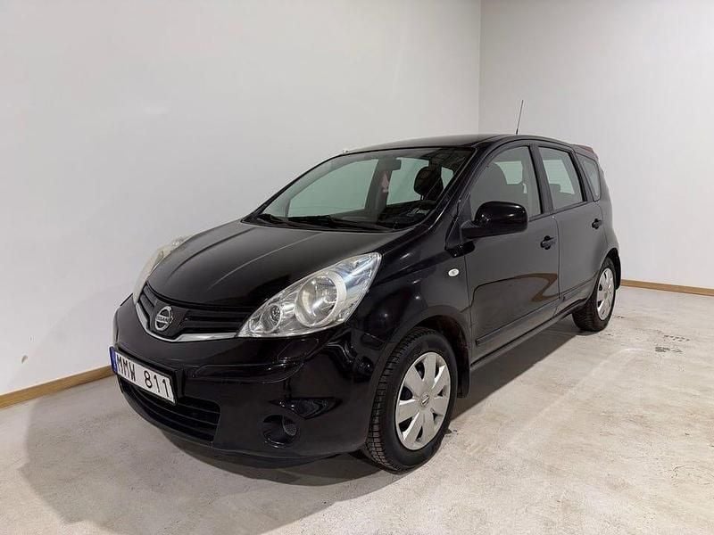 Svart Begagnad 2010 Nissan Note Halvkombi | 25 000 kr (Marknadspris) - Bild 1/4