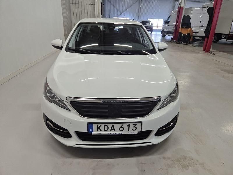 Begagnad Peugeot 308 Active 131 HK (96 kW) 2019 Vit Kombi