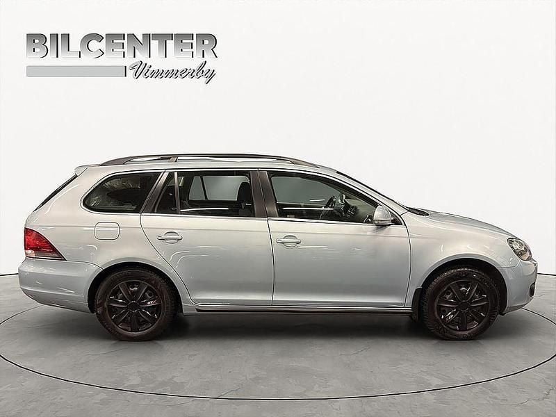 Begagnad VW Golf VI 102 HK (75 kW) 2010 Blå Halvkombi