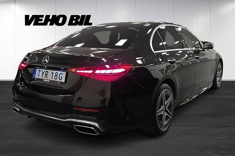 Begagnad Mercedes C300e AMG 313 HK (230 kW) 2024 Svart Sedan