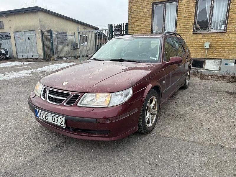Röd Begagnad 2003 Saab 9-5 Vector Kombi | 19 900 kr (Bra pris) - Bild 1/4