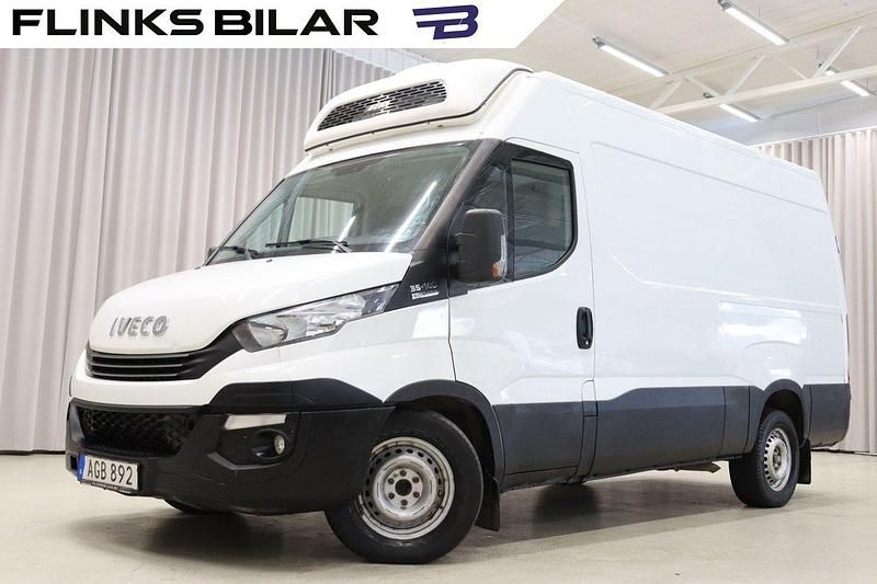 Vit Begagnad 2018 Iveco Daily Van | 189 900 kr (Marknadspris) - Bild 1/4