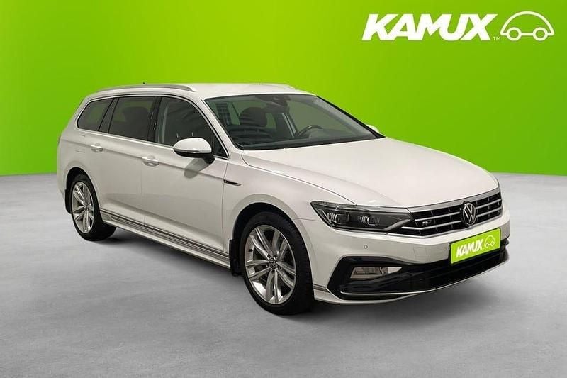 Begagnad VW Passat R-line 190 HK (139 kW) 2021 Vit Kombi