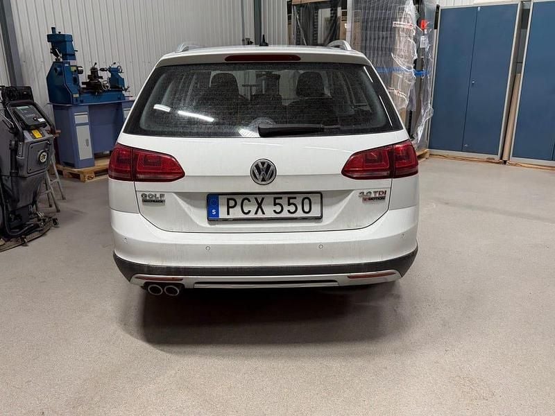 Begagnad 2017 VW Golf Alltrack Kombi | 135 000 kr (Superpris) - Bild 1/4