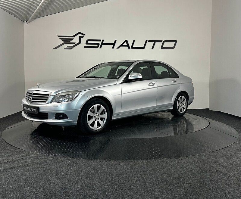 Silver Begagnad 2008 Mercedes C180 Sedan | 69 900 kr (Marknadspris) - Bild 1/4