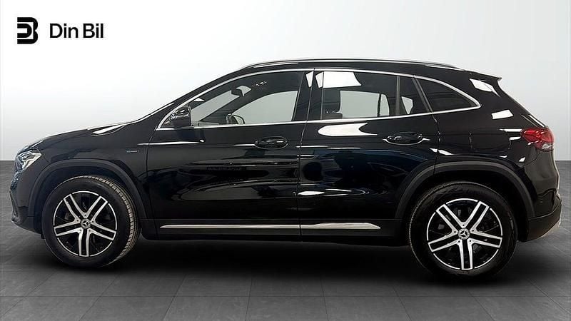 Begagnad Mercedes GLA250 218 HK (160 kW) 2021 Svart SUV