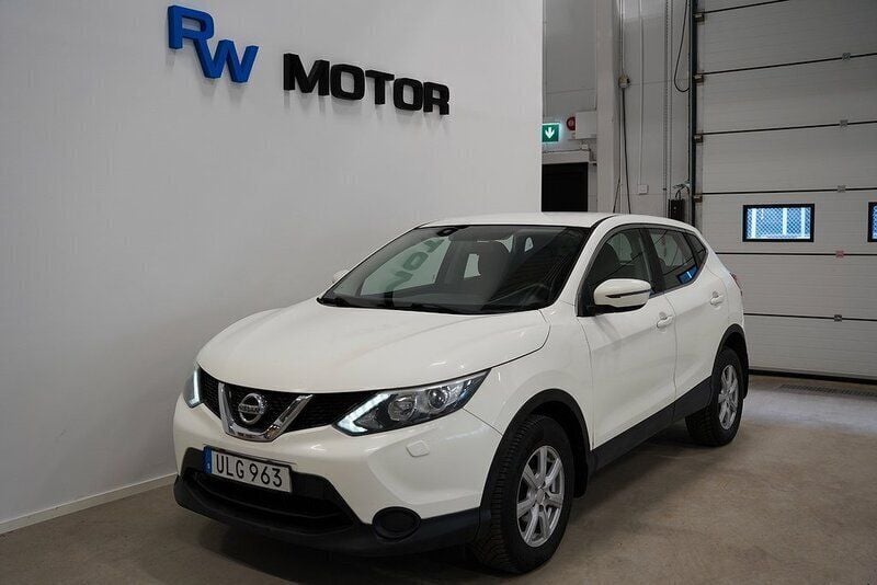 Vit Begagnad 2014 Nissan Qashqai SUV | 89 900 kr (Marknadspris) - Bild 1/4