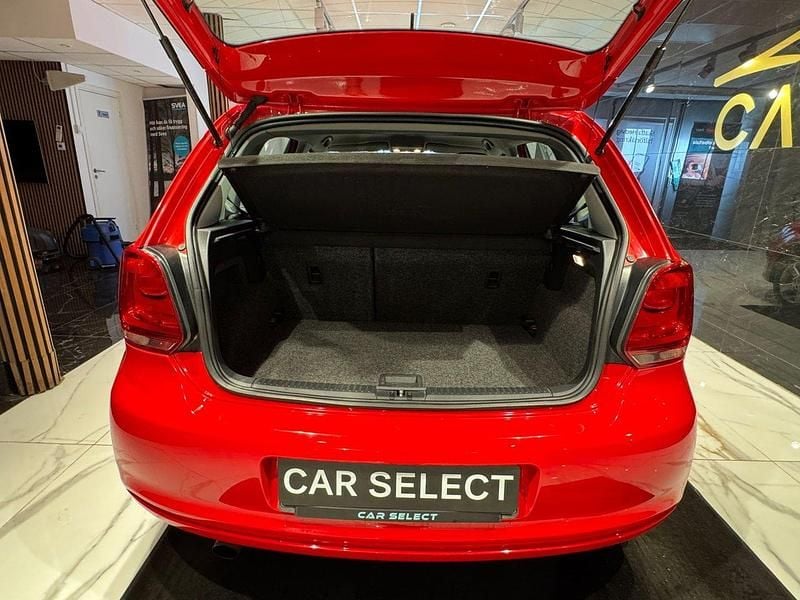 Begagnad VW Polo 90 HK (66 kW) 2014 Röd Halvkombi