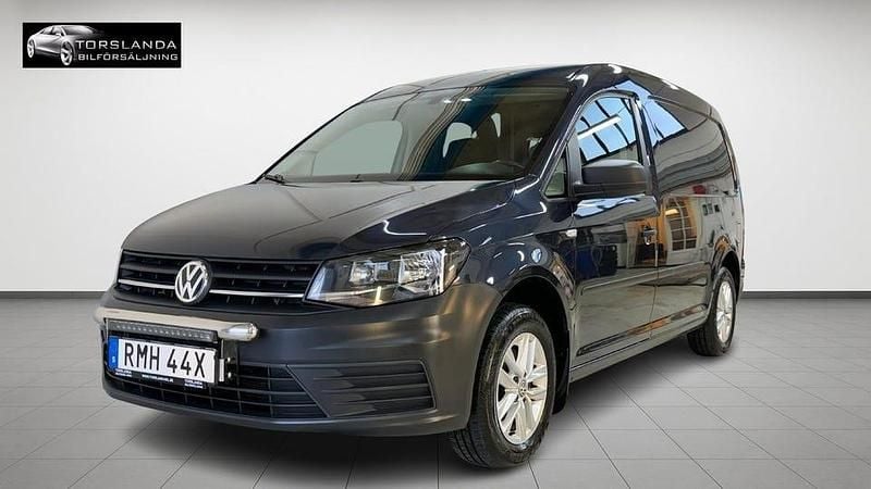 Blå (blåmetallic) Begagnad 2020 VW Caddy Maxi Minibuss | 159 900 kr (Marknadspris) - Bild 1/4