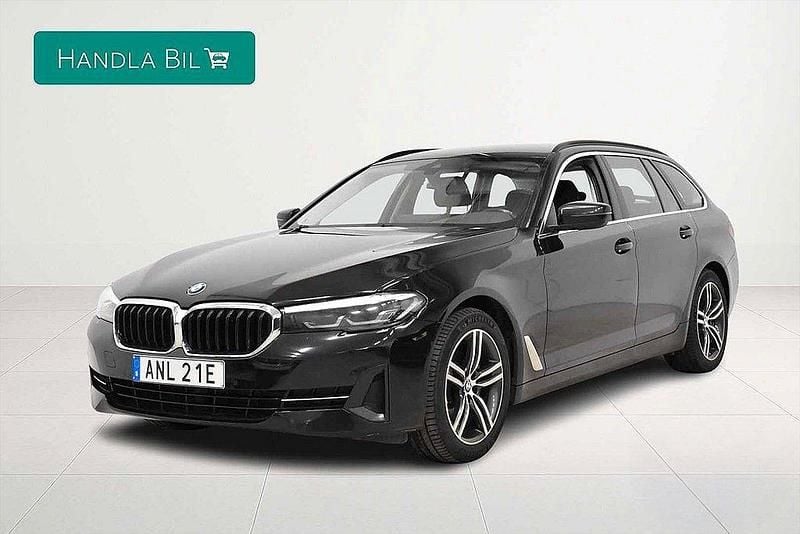 Svart Begagnad 2021 BMW 520 Kombi | 309 900 kr (Bra pris) - Bild 1/4