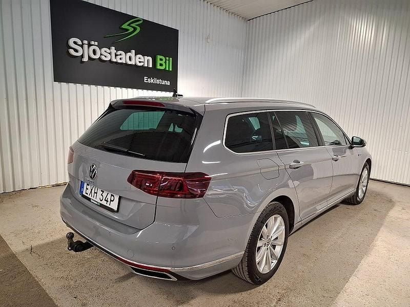 Begagnad VW Passat GTE 156 HK (114 kW) 2023 Grå Kombi