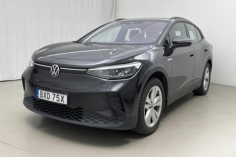 Mörkgrå Begagnad 2023 VW ID.4 Comfortline SUV | 274 900 kr (Bra pris) - Bild 1/4