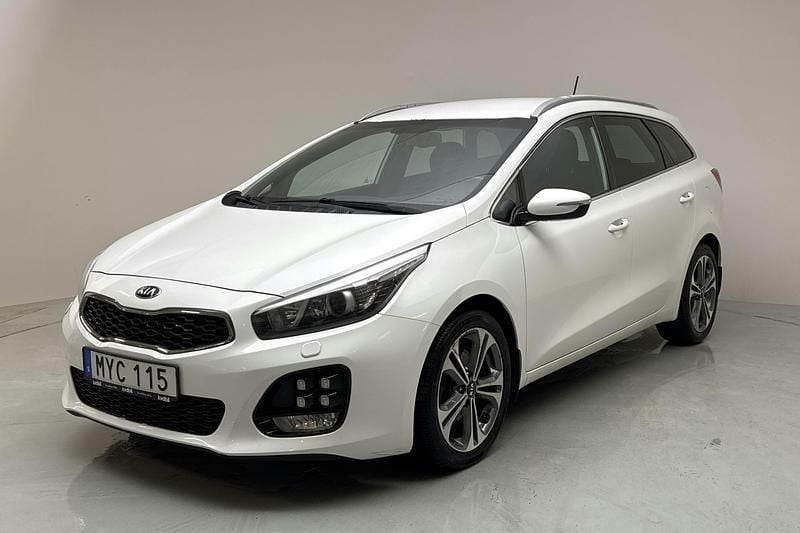 Vit Begagnad 2016 Kia Ceed GT-Line | 109 000 kr (Marknadspris) - Bild 1/4