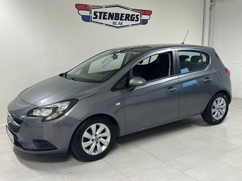 Grå Begagnad 2016 Opel Corsa Enjoy Halvkombi | 69 900 kr (Marknadspris) - Bild 1/4