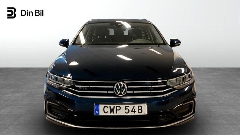 Begagnad VW Passat GTE 218 HK (160 kW) 2020 Blå Kombi