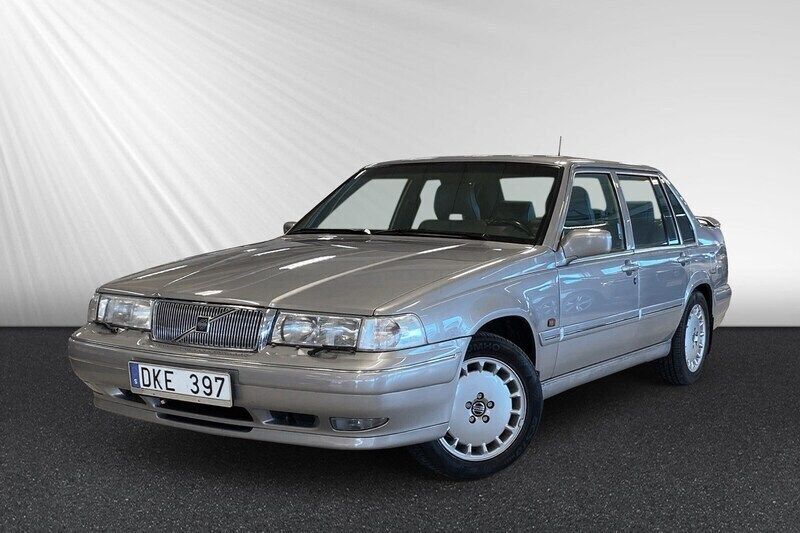 Grå Begagnad 1996 Volvo 960 Sedan | 199 800 kr - Bild 1/4