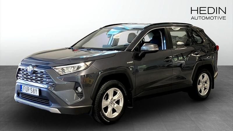 Mörkgrå (grey) Begagnad 2020 Toyota RAV4 Hybrid SUV | 280 000 kr (Bra pris) - Bild 1/4