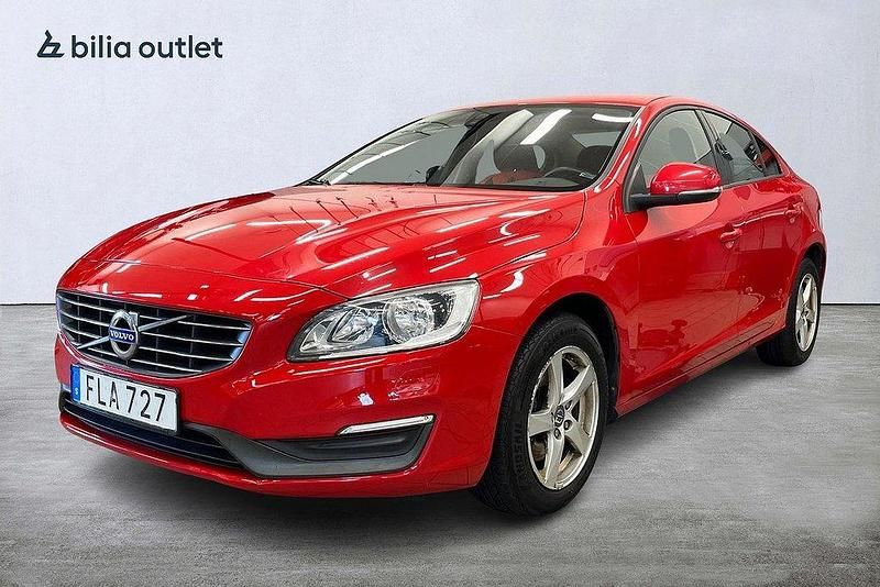 Röd Begagnad 2014 Volvo S60 Kinetic Sedan | 109 900 kr (Lite dyr) - Bild 1/3
