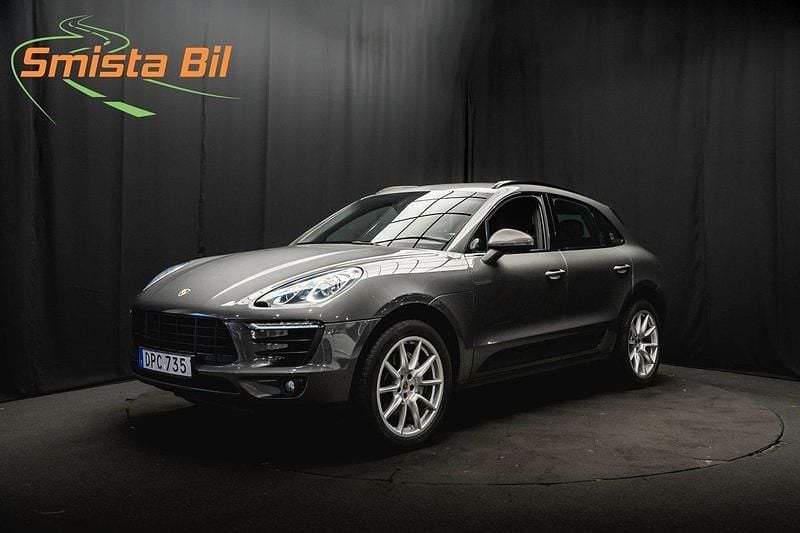 Mörkgrå Begagnad 2014 Porsche Macan S Chrono SUV | 399 900 kr (Lite dyr) - Bild 1/4