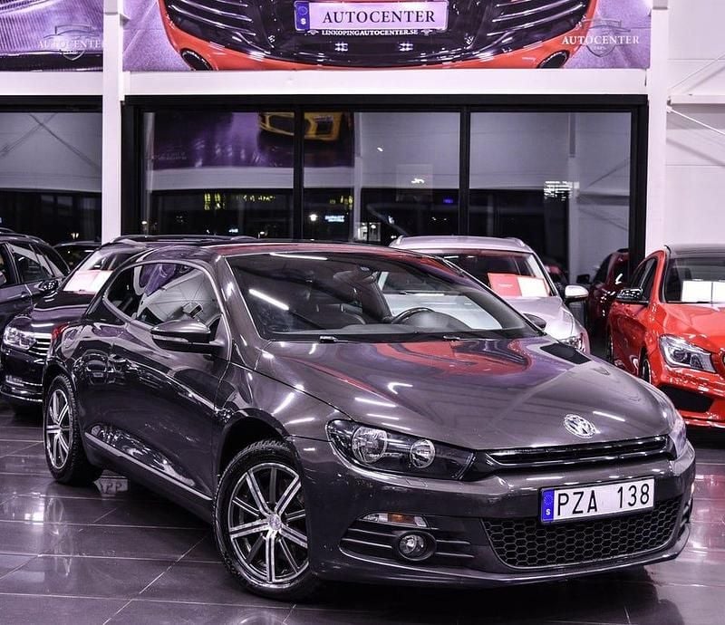 Mörkbrun Begagnad 2010 VW Scirocco Sportkupé | 89 900 kr (Bra pris) - Bild 1/4