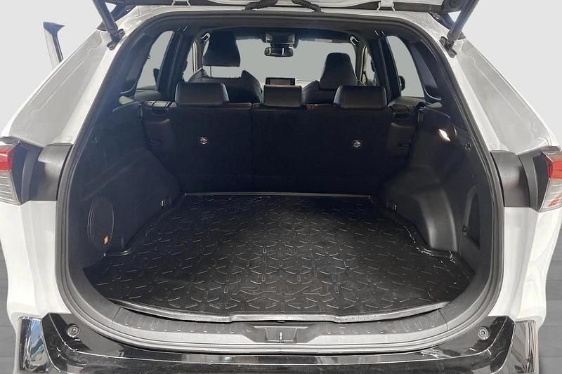 Begagnad Toyota RAV4 Hybrid Style 224 HK (164 kW) 2019 Vit SUV