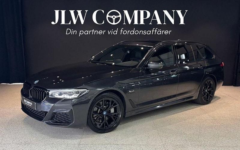 Begagnad 2022 BMW 530e M Sport Kombi | 395 000 kr (Marknadspris) - Bild 1/4