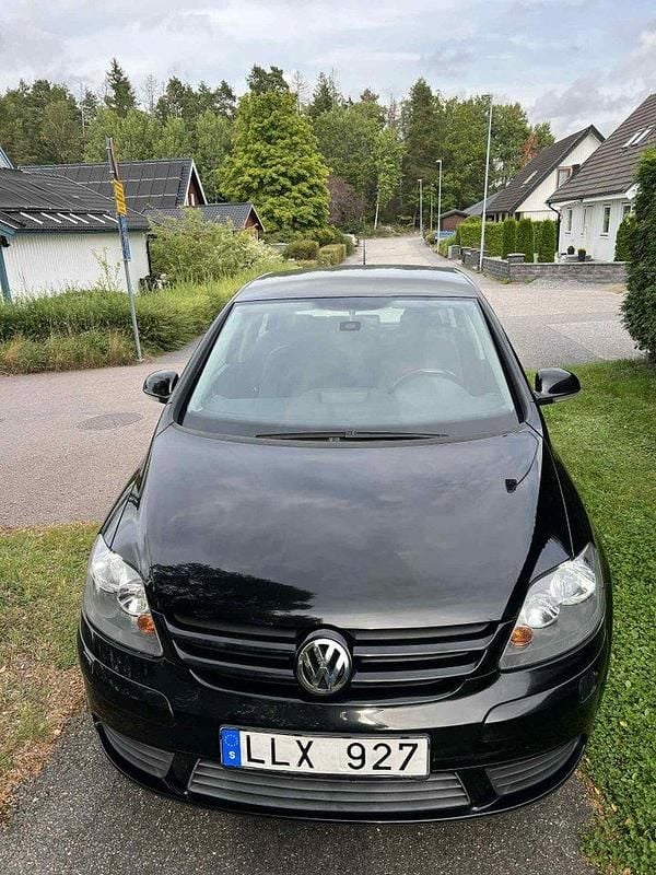 Svart Begagnad 2008 VW Golf Plus Cross Trendline Minibuss | 49 900 kr (Bra pris) - Bild 1/4