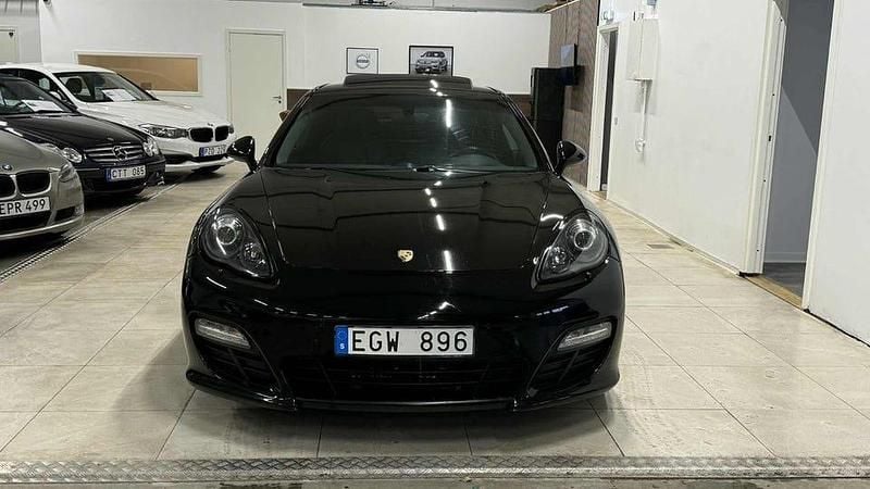 Begagnad Porsche Panamera 4S 400 HK (294 kW) 2011 Svart Sedan