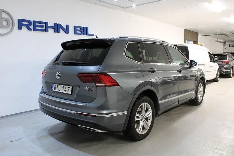 Begagnad VW Tiguan Allspace GTS 239 HK (175 kW) 2018 Mörkgrå SUV