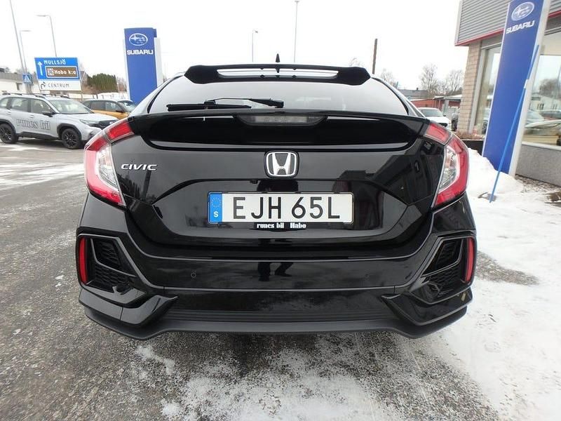 Begagnad Honda Civic Elegance 126 HK (92 kW) 2021 Svart Halvkombi